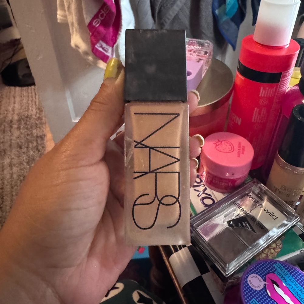 NARS Foundation - Natural Beige
